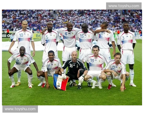 2002年世界杯八强激战回顾：经典对决与传奇时刻的碰撞